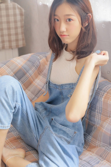 《警花交换做爰》